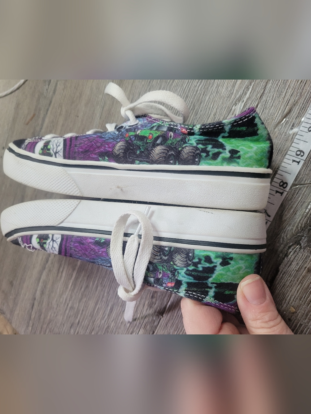 Monster Jam Colorful Graphic Canvas Sneakers - Purple & Green Youth Size 1 - Picture 4 of 6
